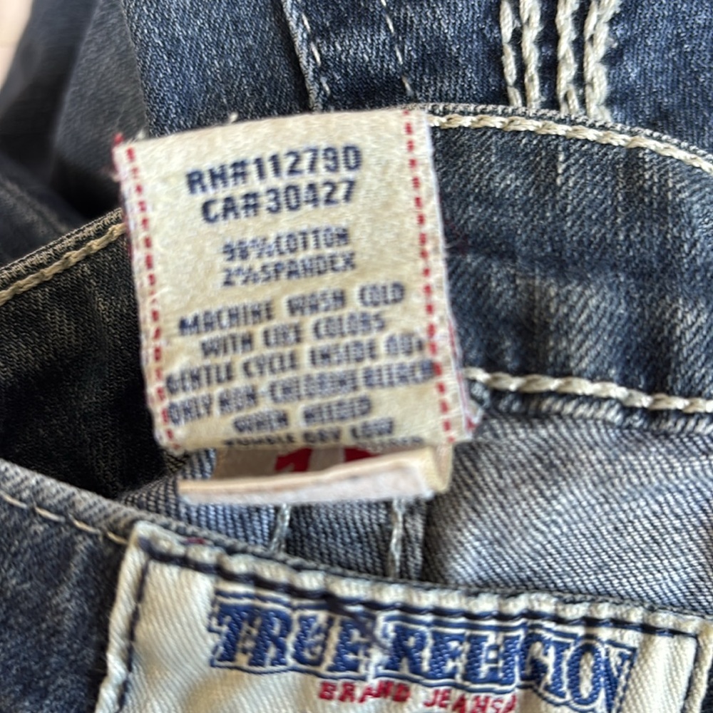 Slightly Worn Authentic True Religion Women's Blue Jeans Skinny Fit  Size 31 - Picture 13 of 17